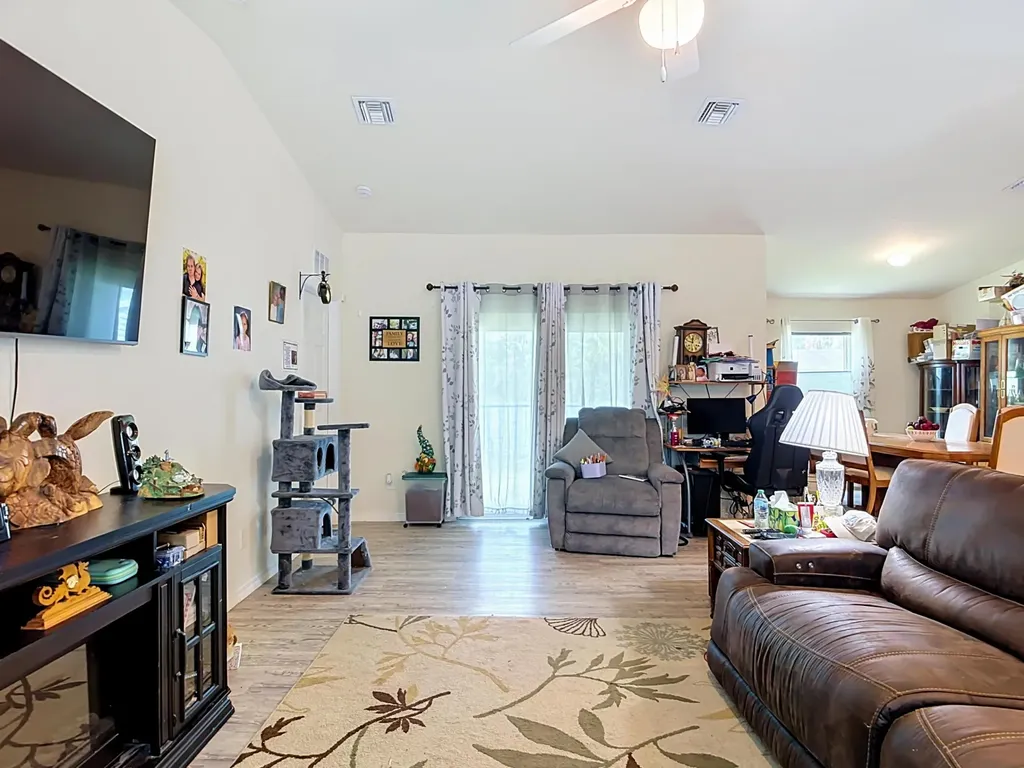 5042 SE Tradewinds Circle Labelle FL 33935