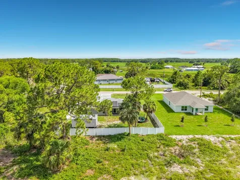 5042 SE Tradewinds Circle Labelle FL 33935
