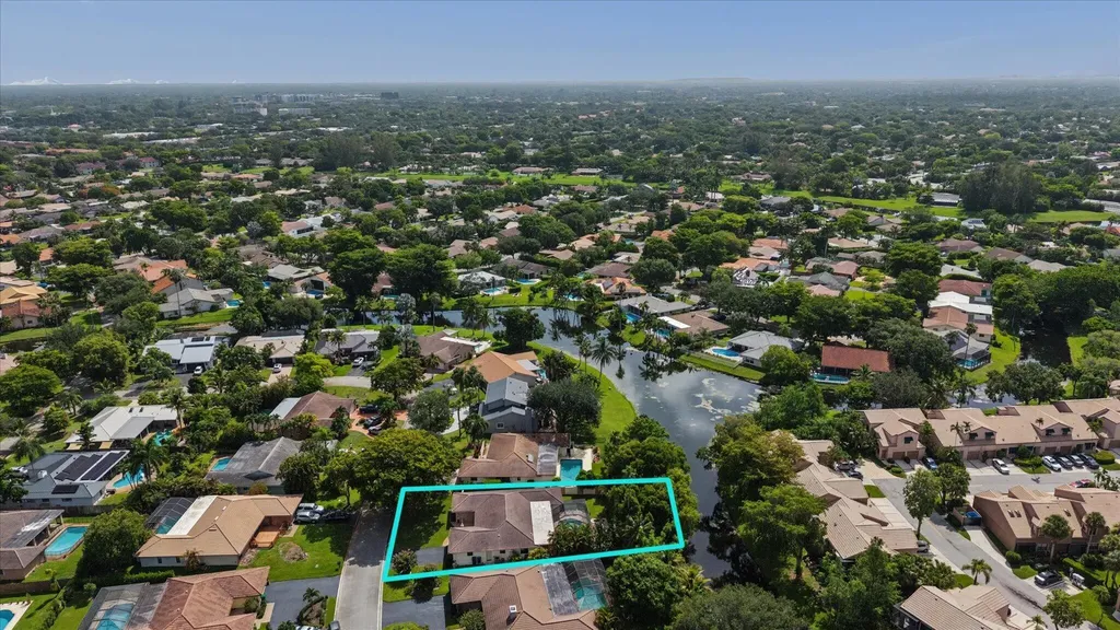 10884 NW 17th Manor Coral Springs FL 33071