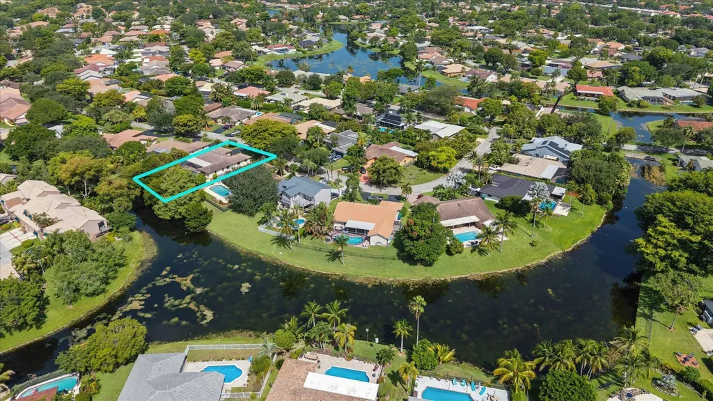 10884 NW 17th Manor Coral Springs FL 33071