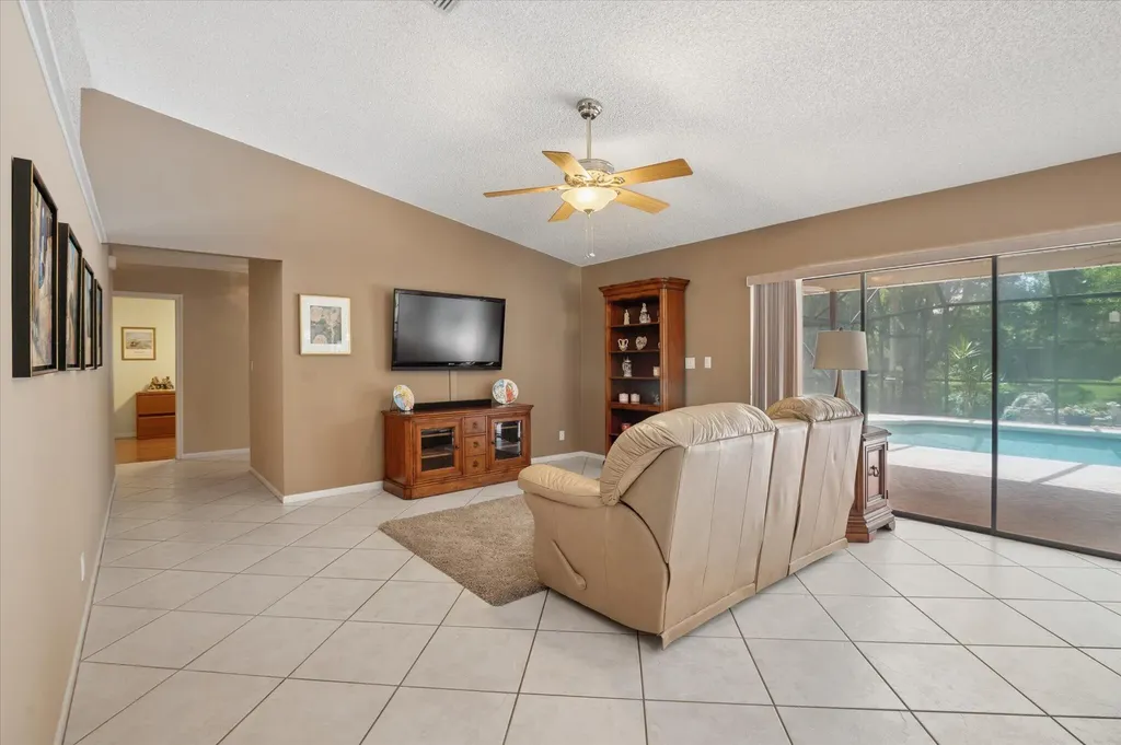 10884 NW 17th Manor Coral Springs FL 33071