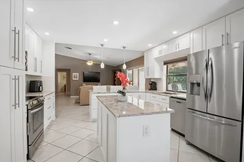 10884 NW 17th Manor Coral Springs FL 33071