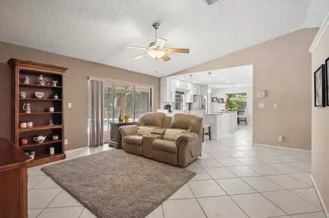 10884 NW 17th Manor Coral Springs FL 33071