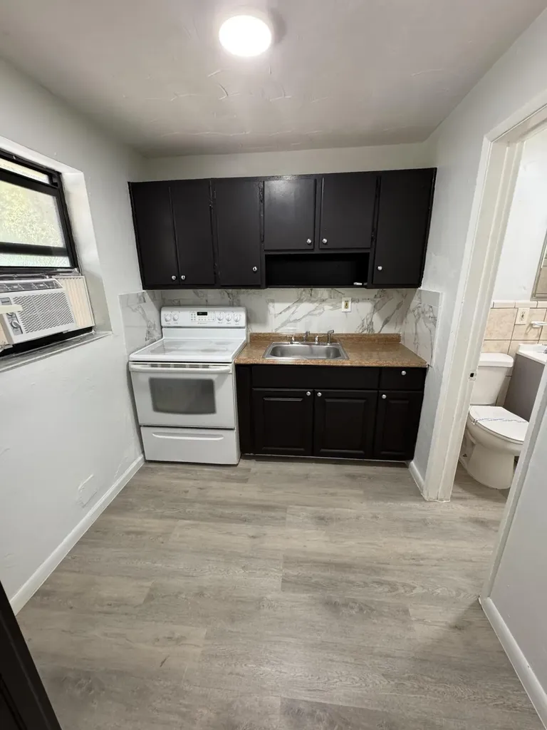 1113 SW 15th Terrace Fort Lauderdale FL 33312