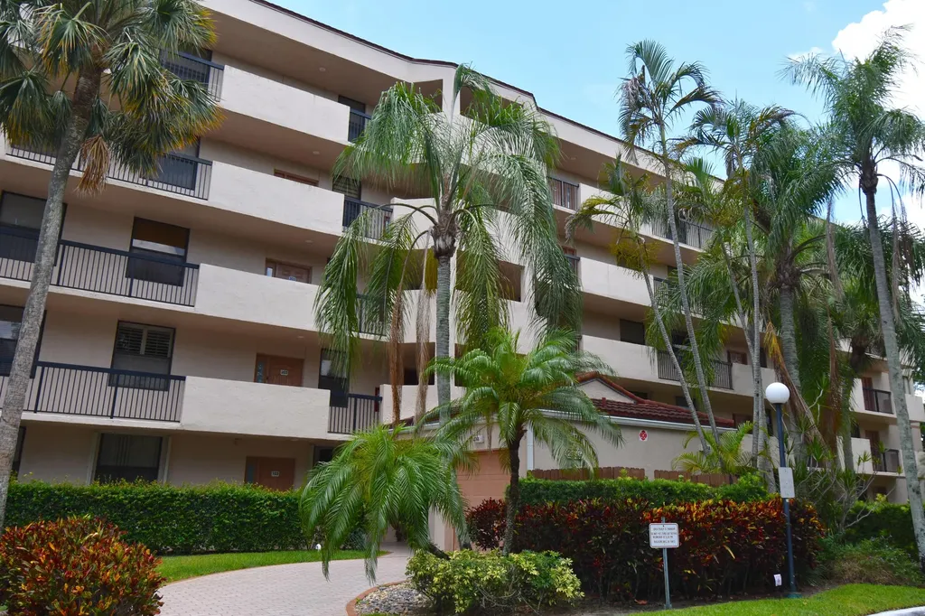 2768 S Carambola Circle S Coconut Creek FL 33066
