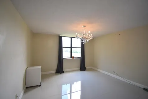 2768 S Carambola Circle S Coconut Creek FL 33066