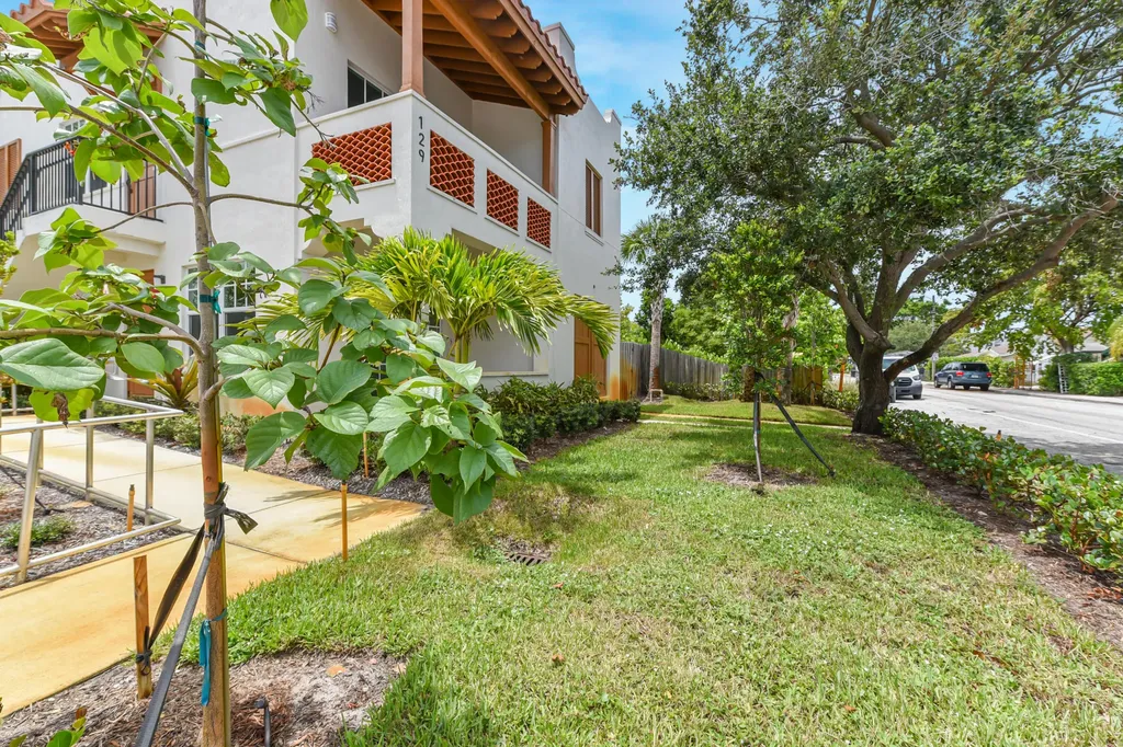 129 S K Street Lake Worth Beach FL 33460