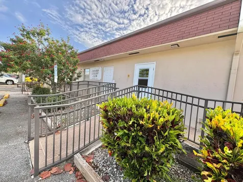 209 Oxford 200 West Palm Beach FL 33417