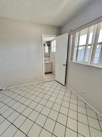 209 Oxford 200 West Palm Beach FL 33417