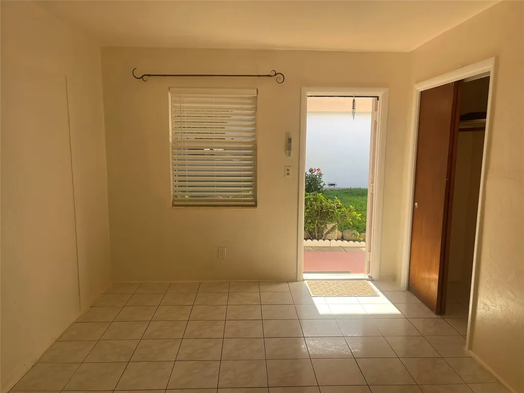 1727 Dewey Street Hollywood FL 33020