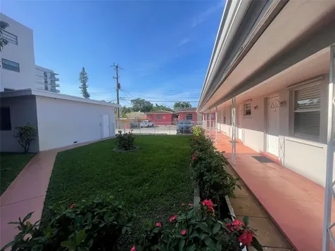 1727 Dewey Street Hollywood FL 33020