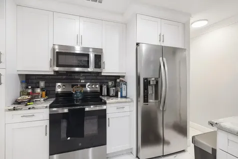 2045 Pinehurst Drive West Palm Beach FL 33407