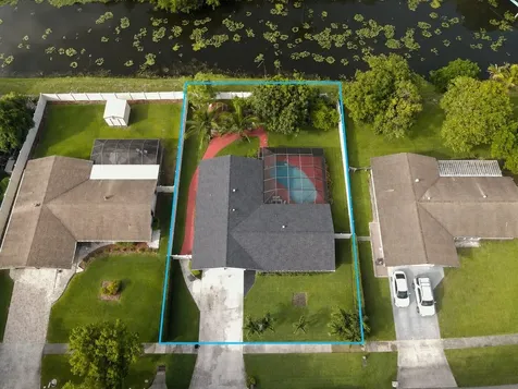 2045 Pinehurst Drive West Palm Beach FL 33407