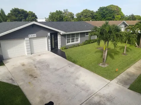 2045 Pinehurst Drive West Palm Beach FL 33407