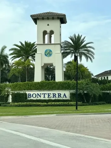 9207 W 33rd Lane Hialeah FL 33018