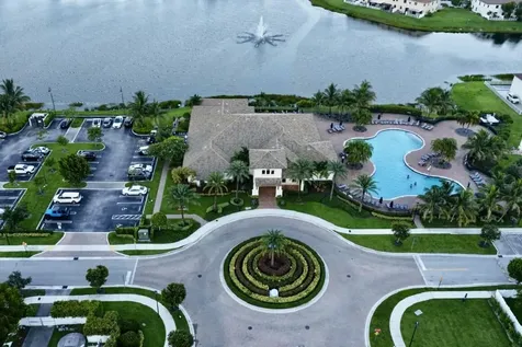 9207 W 33rd Lane Hialeah FL 33018