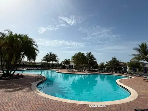 9207 W 33rd Lane Hialeah FL 33018