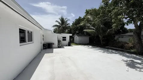 1063 NW 108th Terrace Miami FL 33168