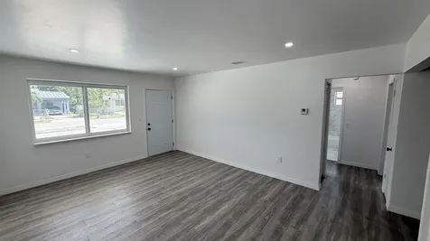 1063 NW 108th Terrace Miami FL 33168