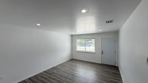 1063 NW 108th Terrace Miami FL 33168