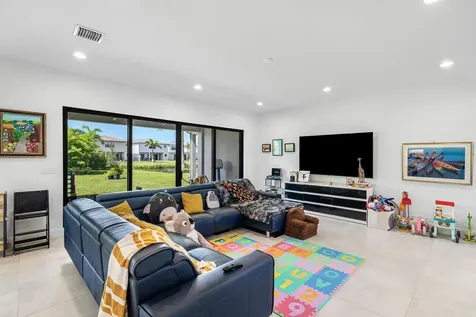 8381 Fishers Island Way Boca Raton FL 33434