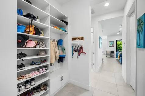 8381 Fishers Island Way Boca Raton FL 33434