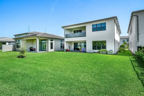 8381 Fishers Island Way Boca Raton FL 33434