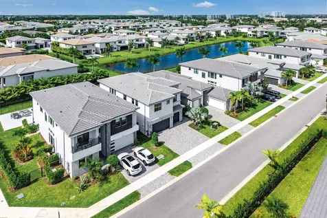 8381 Fishers Island Way Boca Raton FL 33434