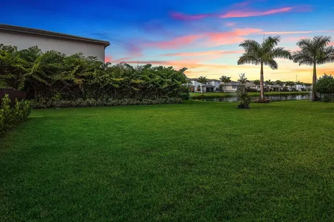 8381 Fishers Island Way Boca Raton FL 33434