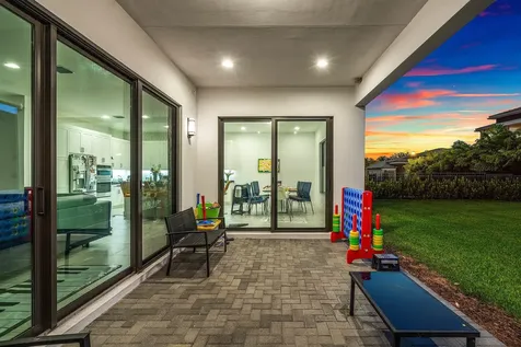 8381 Fishers Island Way Boca Raton FL 33434