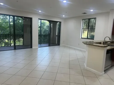 3020 NW 125th Avenue Sunrise FL 33323