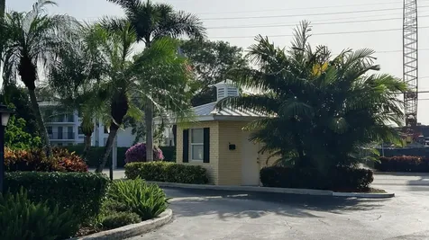 21 Colonial Club Drive Boynton Beach FL 33435