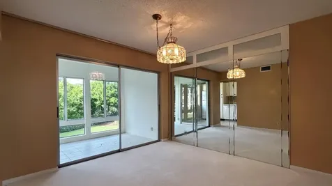21 Colonial Club Drive Boynton Beach FL 33435