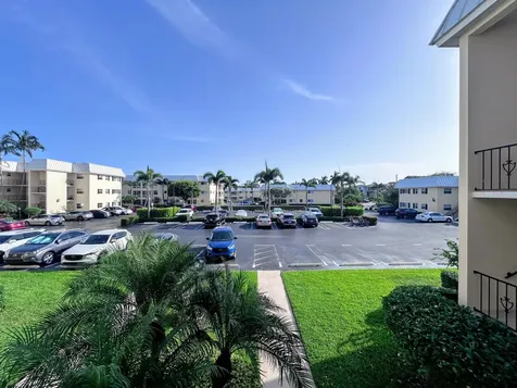 21 Colonial Club Drive Boynton Beach FL 33435
