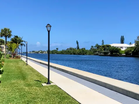 21 Colonial Club Drive Boynton Beach FL 33435