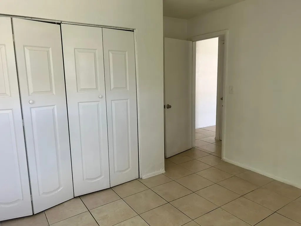2240 NW 59th Terrace Lauderhill FL 33313