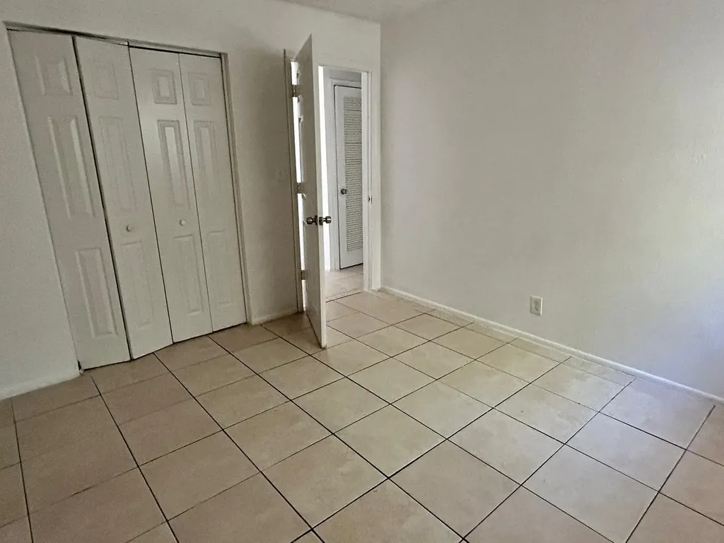 2240 NW 59th Terrace Lauderhill FL 33313
