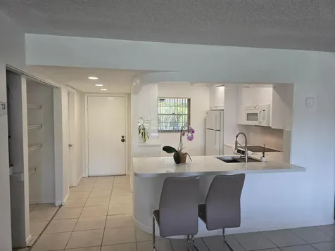 3905 N Nob Hill Road Sunrise FL 33351