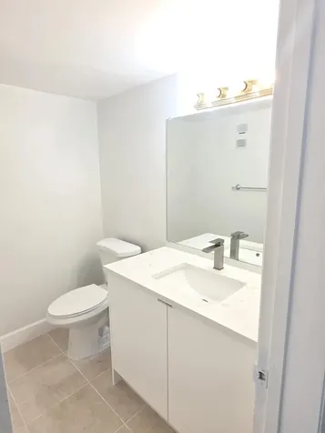3905 N Nob Hill Road Sunrise FL 33351
