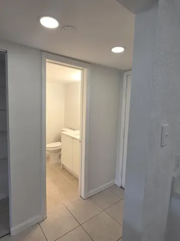 3905 N Nob Hill Road Sunrise FL 33351