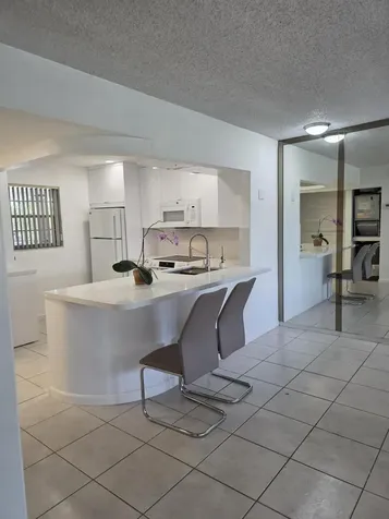 3905 N Nob Hill Road Sunrise FL 33351