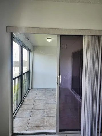 3905 N Nob Hill Road Sunrise FL 33351
