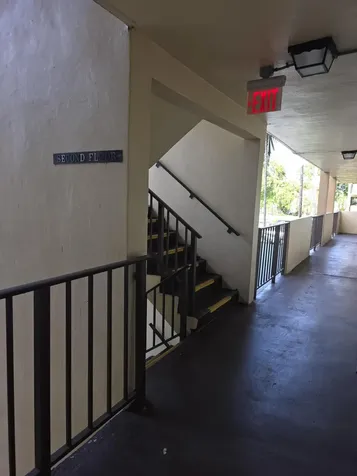 3905 N Nob Hill Road Sunrise FL 33351