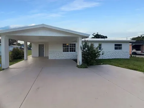 308 30th Fort Pierce FL 34947