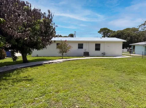 308 30th Fort Pierce FL 34947