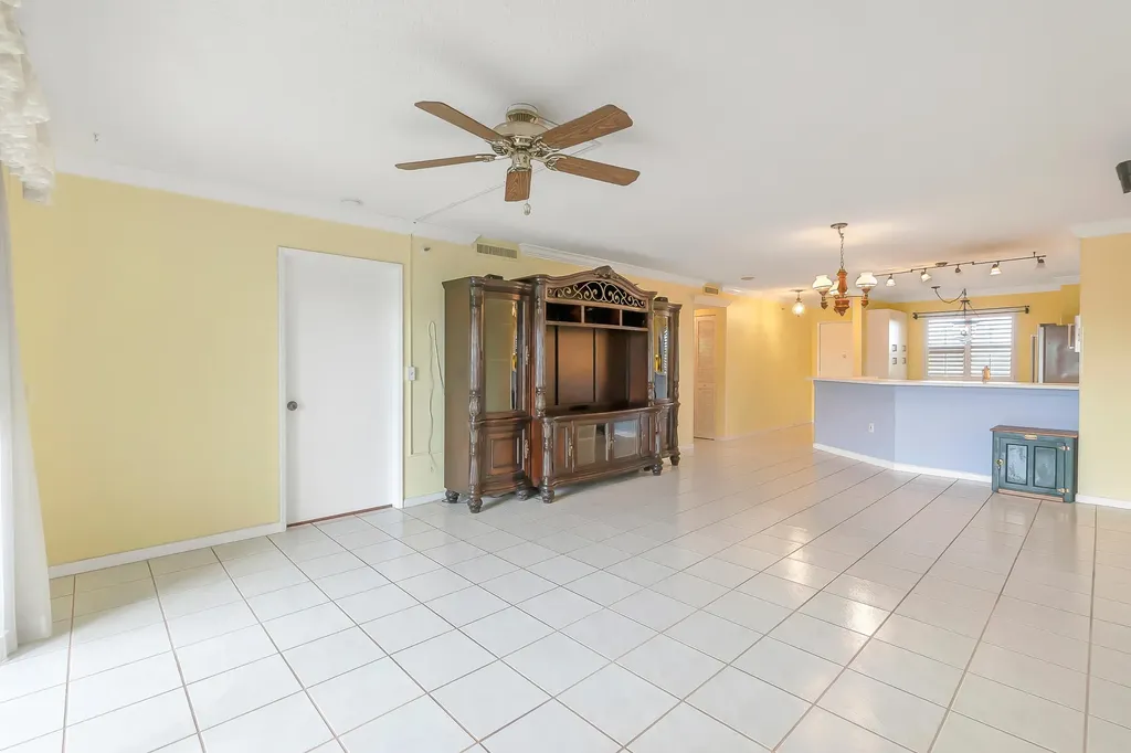 2334 S Cypress Bend Drive Pompano Beach FL 33069