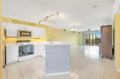 2334 S Cypress Bend Drive Pompano Beach FL 33069