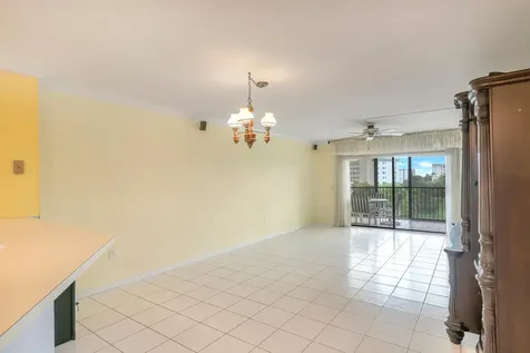 2334 S Cypress Bend Drive Pompano Beach FL 33069