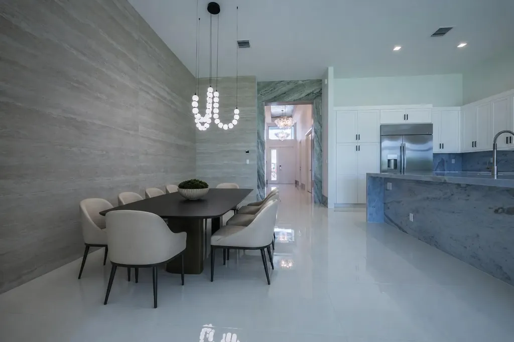 9597 Regal Palm Court Boca Raton FL 33434
