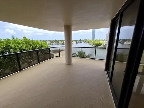 19667 Turnberry Way Aventura FL 33180